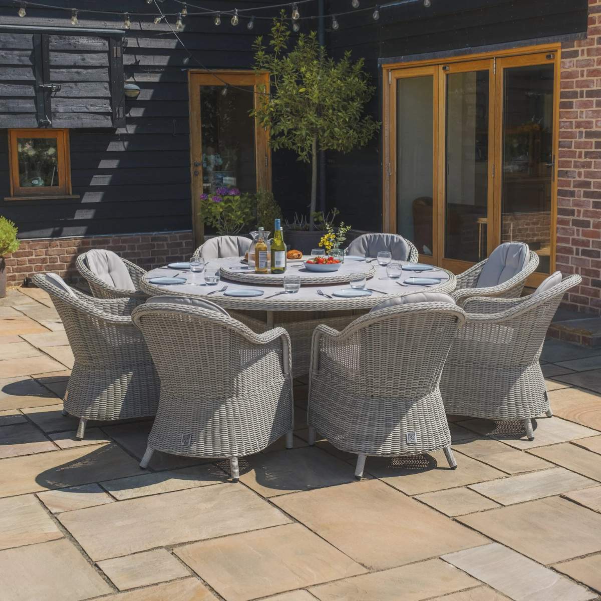 Maze Oxford 8 Seat Round Dining Set