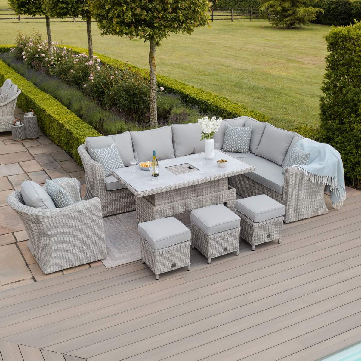 Maze Oxford Deluxe Large Rattan Corner Dining Set