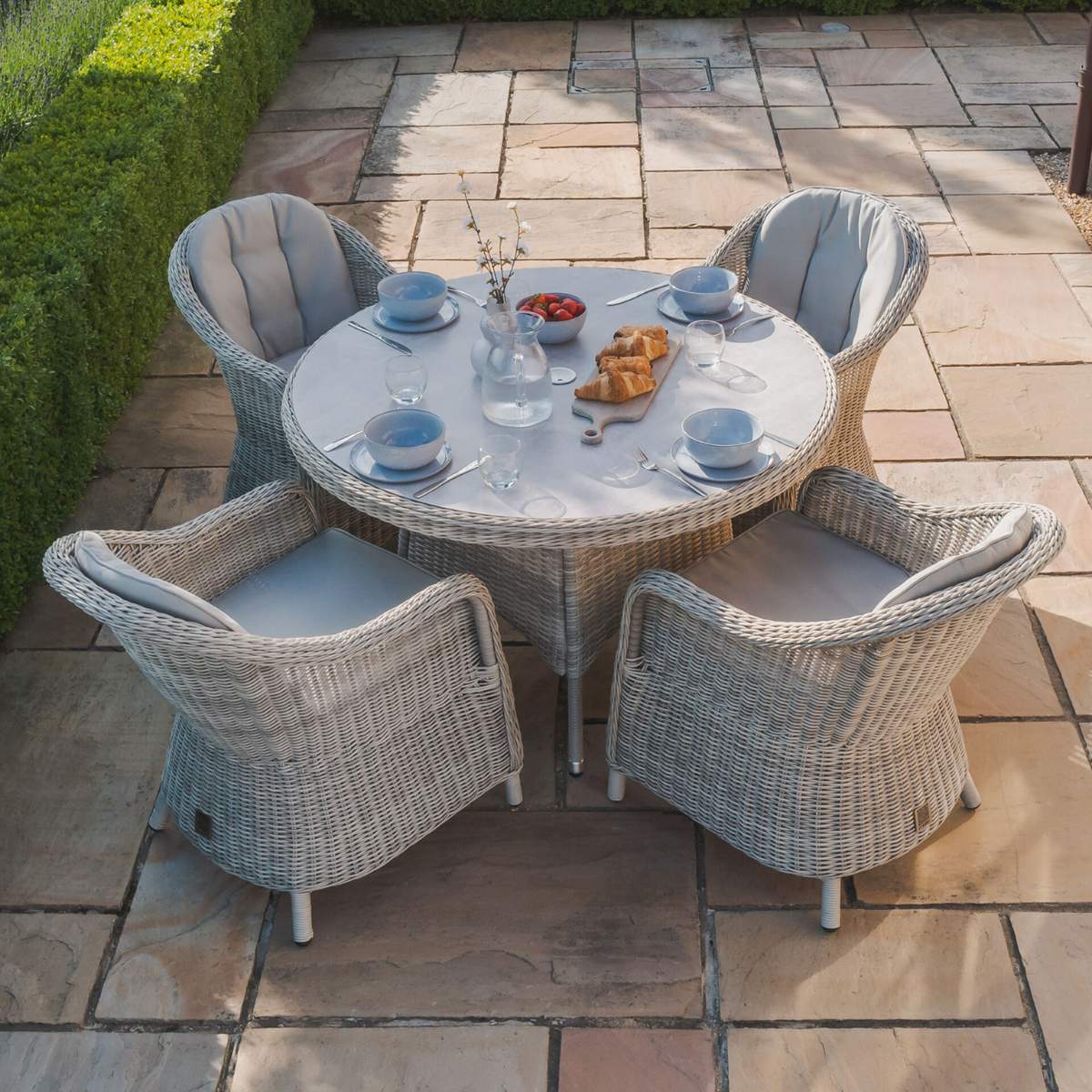 Maze Oxford Heritage 4 Seat Round Rattan Dining Set - Ceramic Glass