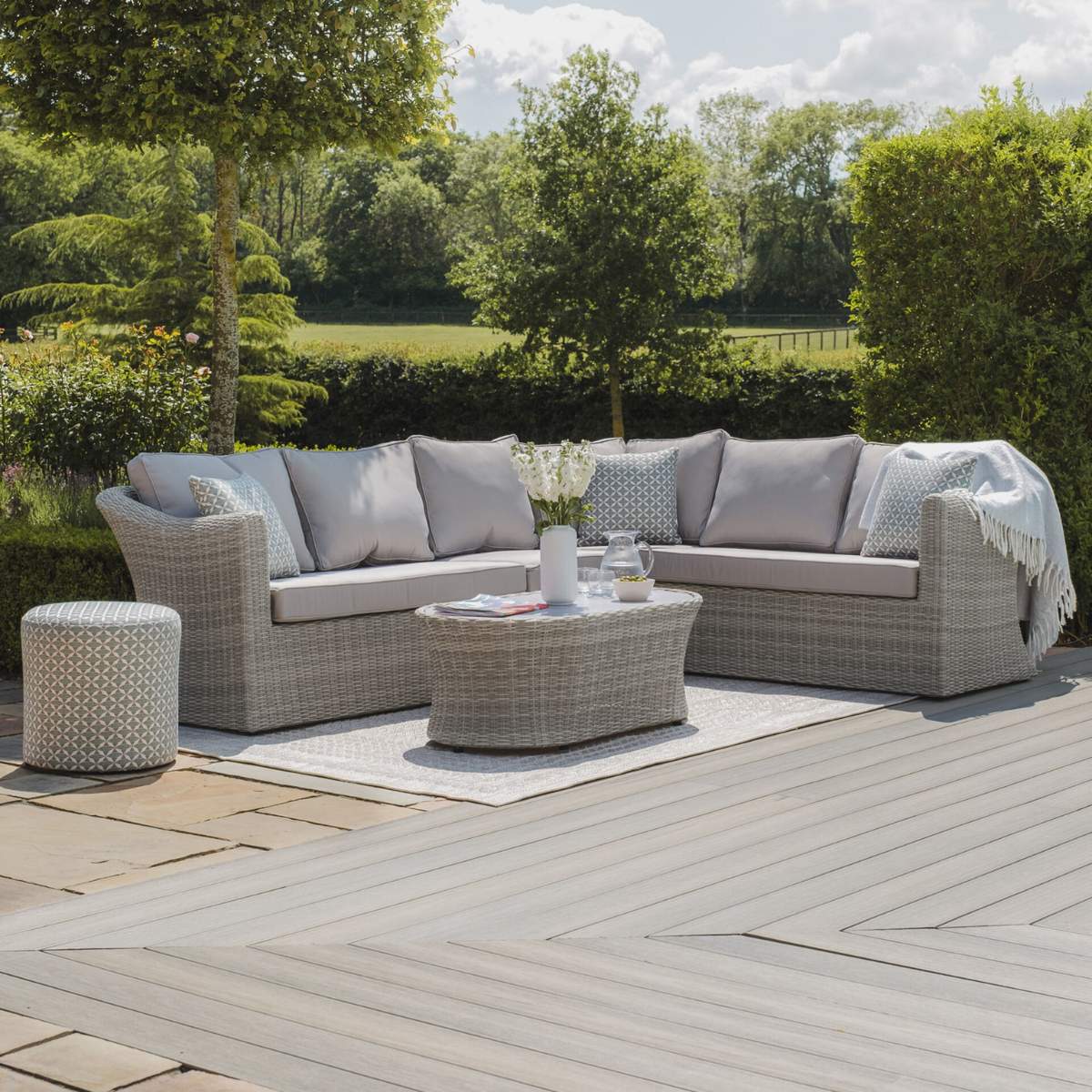 Maze Oxford Large Rattan Corner Sofa Set - Ceramic Glass