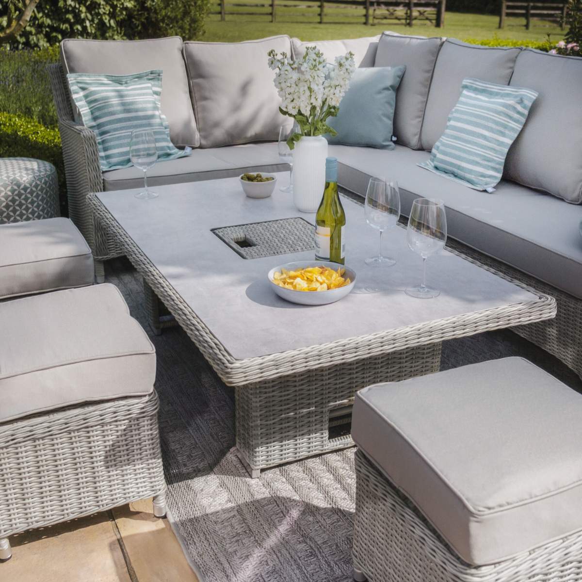 Maze Oxford Rattan Corner Dining Set
