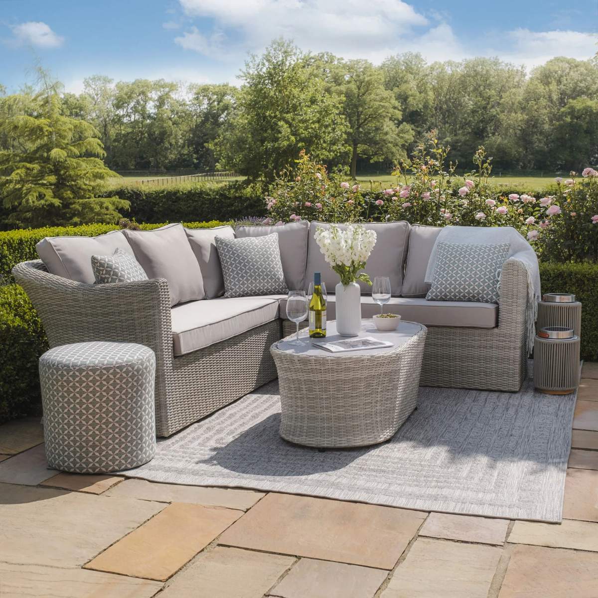 Maze Oxford Small Rattan Corner Sofa Set - Ceramic Glass