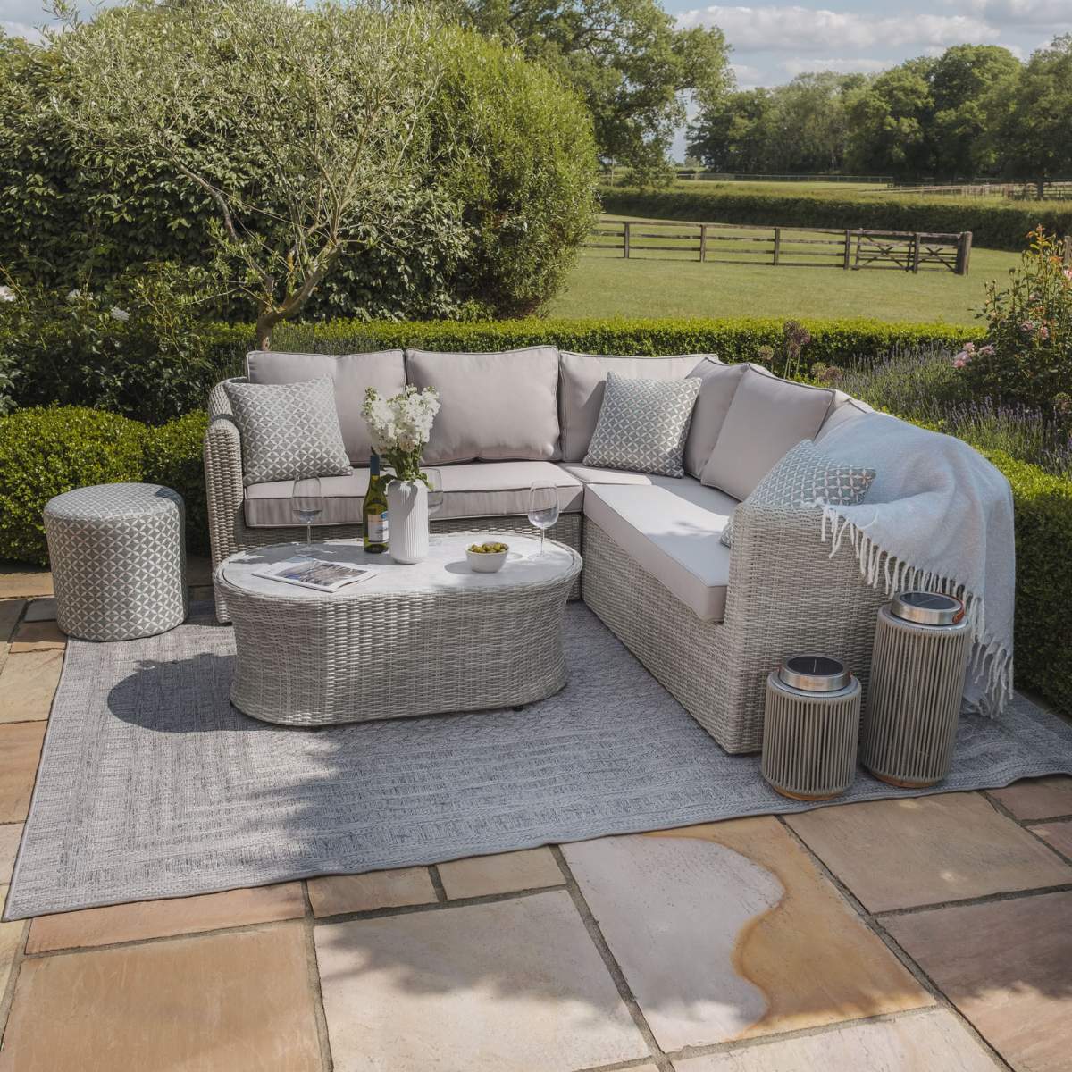Maze Oxford Small Rattan Corner Sofa Set - Ceramic Glass