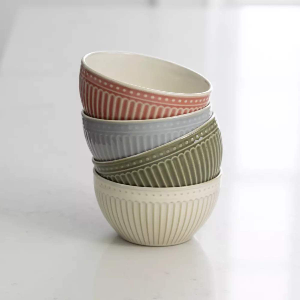 Grand Illusions Pembroke Stoneware Bowl Cream