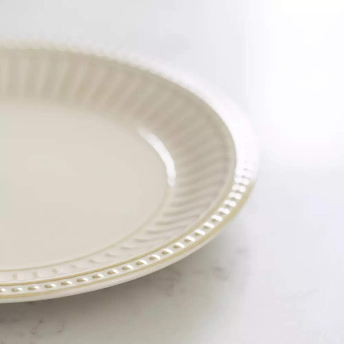 Grand Illusions Pembroke Stoneware Side Plate Cream