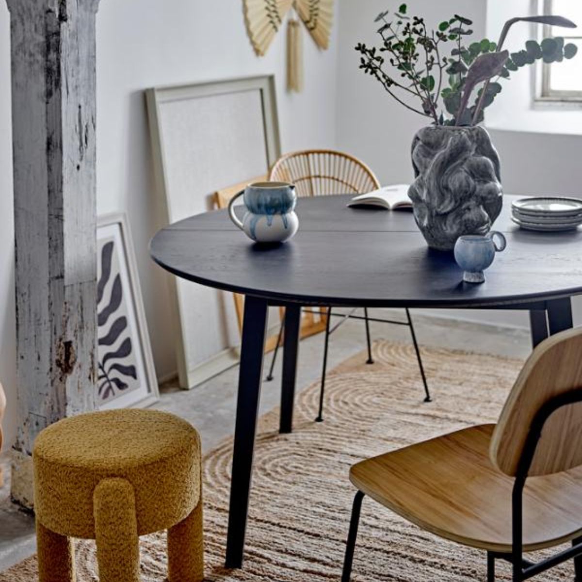 Bloomingville Peron Oak Round Dining Table - Black