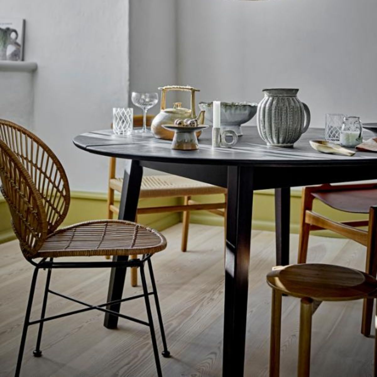 Bloomingville Peron Oak Round Dining Table - Black