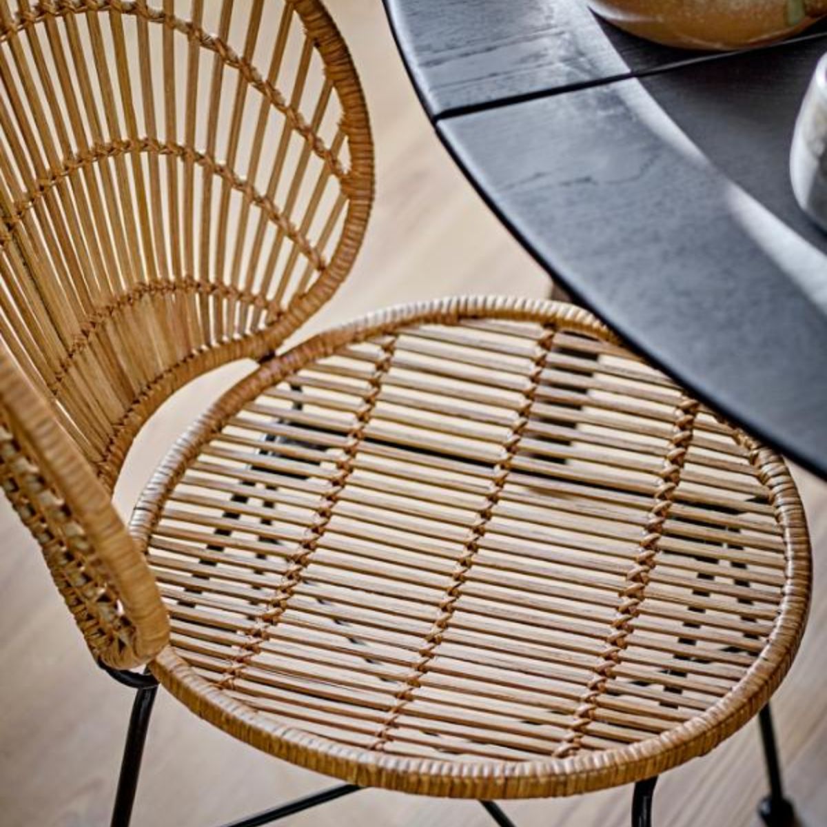Bloomingville Peron Oak Round Dining Table - Black