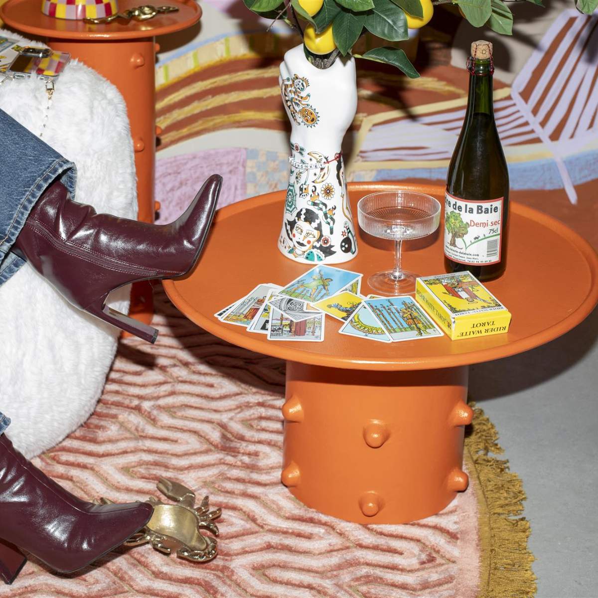 Bold Monkey Pinch Me Table