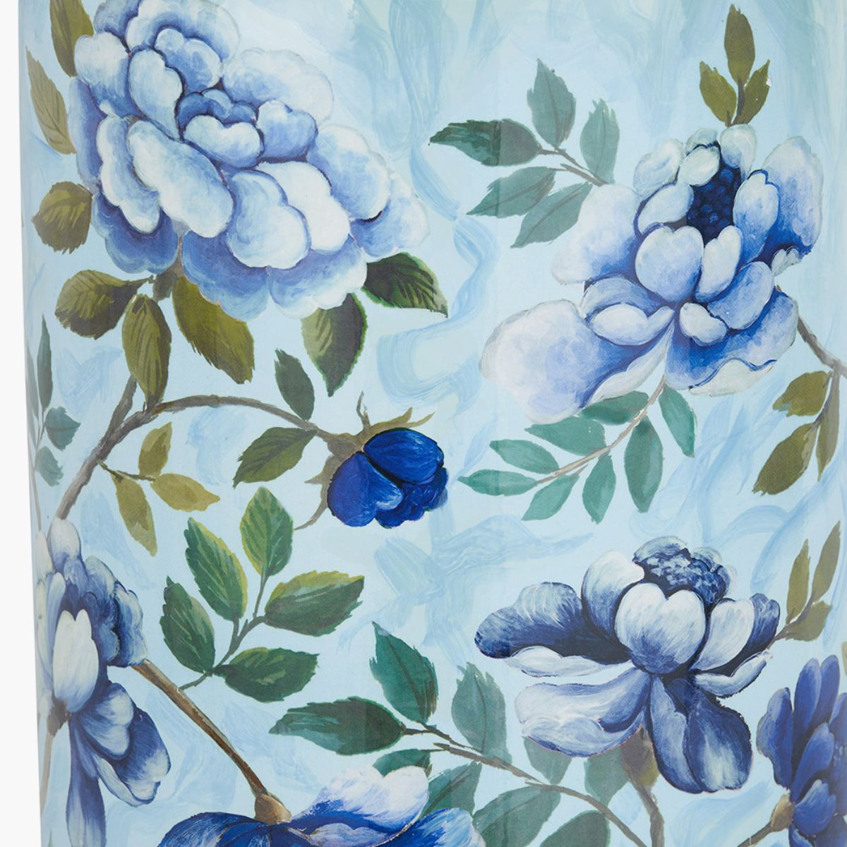 Designers Guild Porcelaine de Chine Table Lamp Base and Shade
