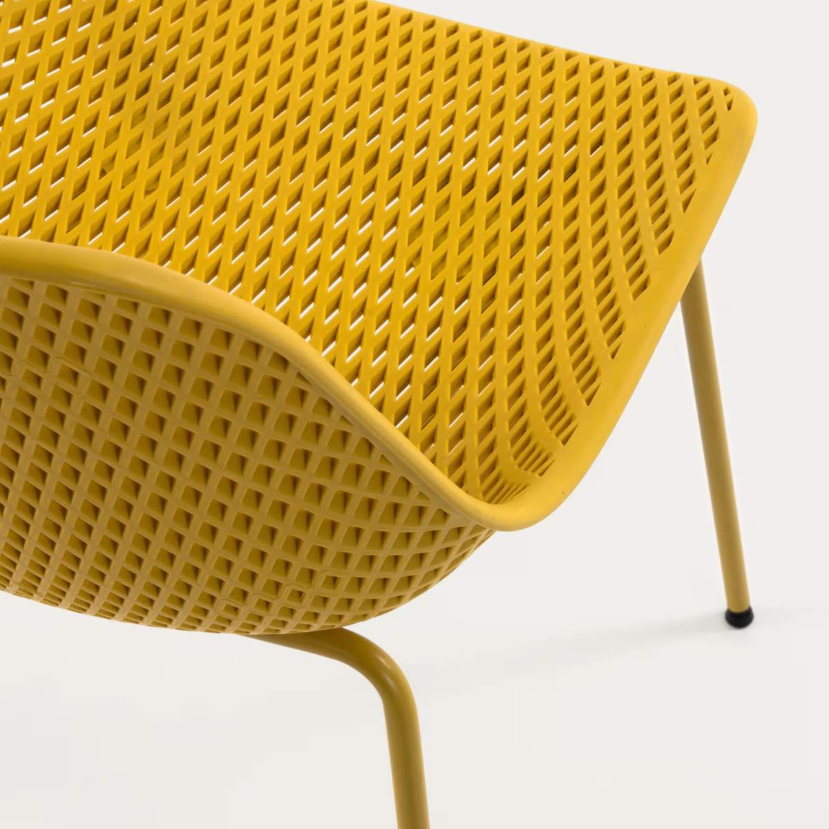 Kave Home Quinby brown outdoor chair