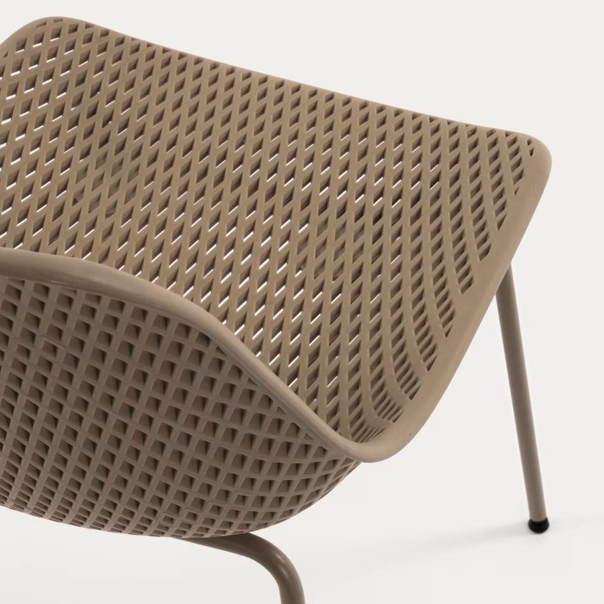 Kave Home Quinby brown outdoor chair