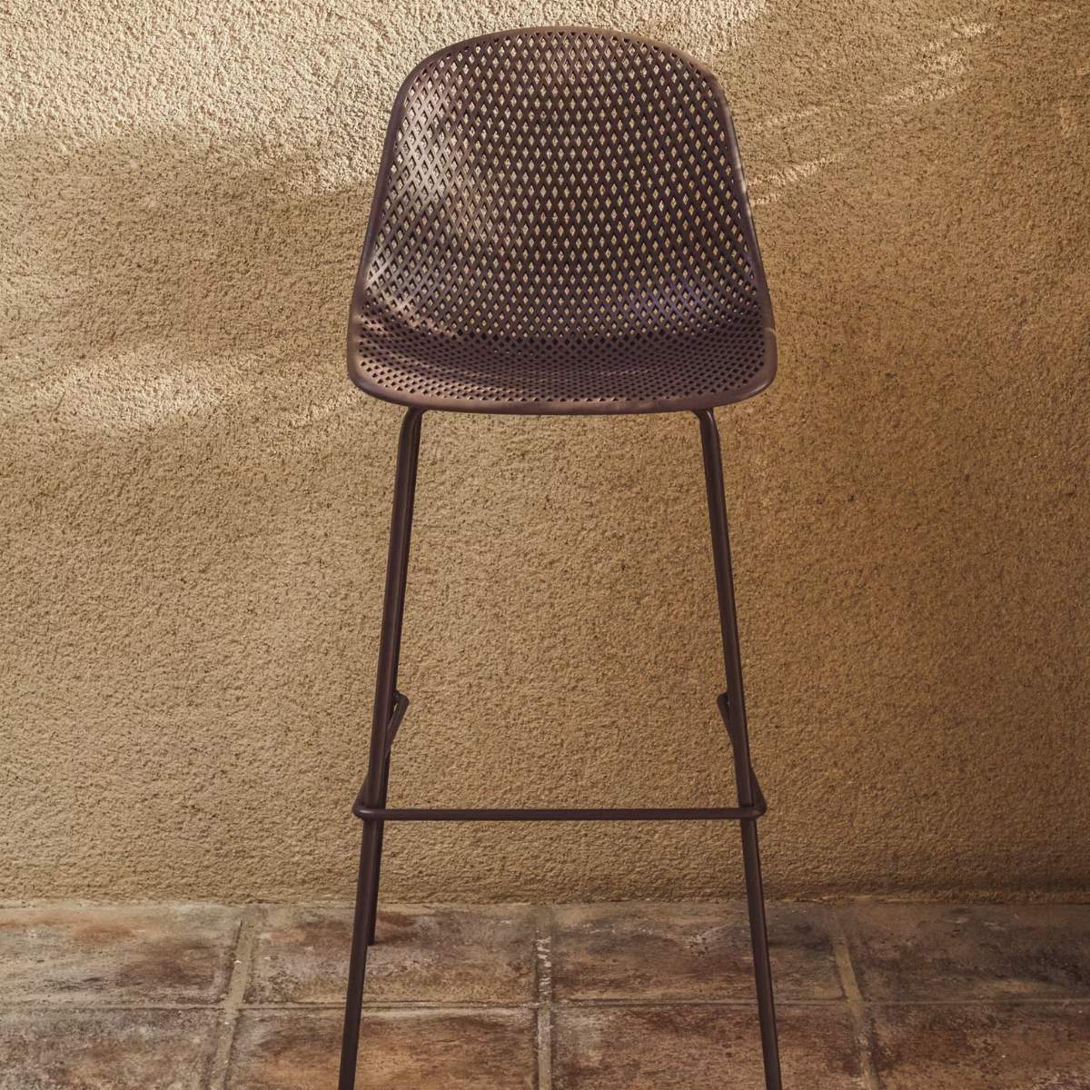 Kave Home Quinby brown outdoor stool 75cm