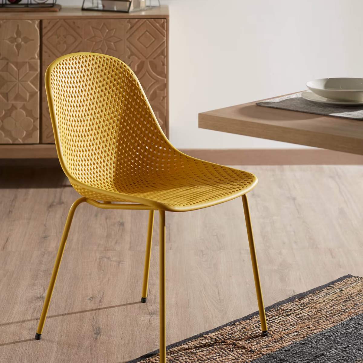 Kave Home Quinby brown outdoor chair
