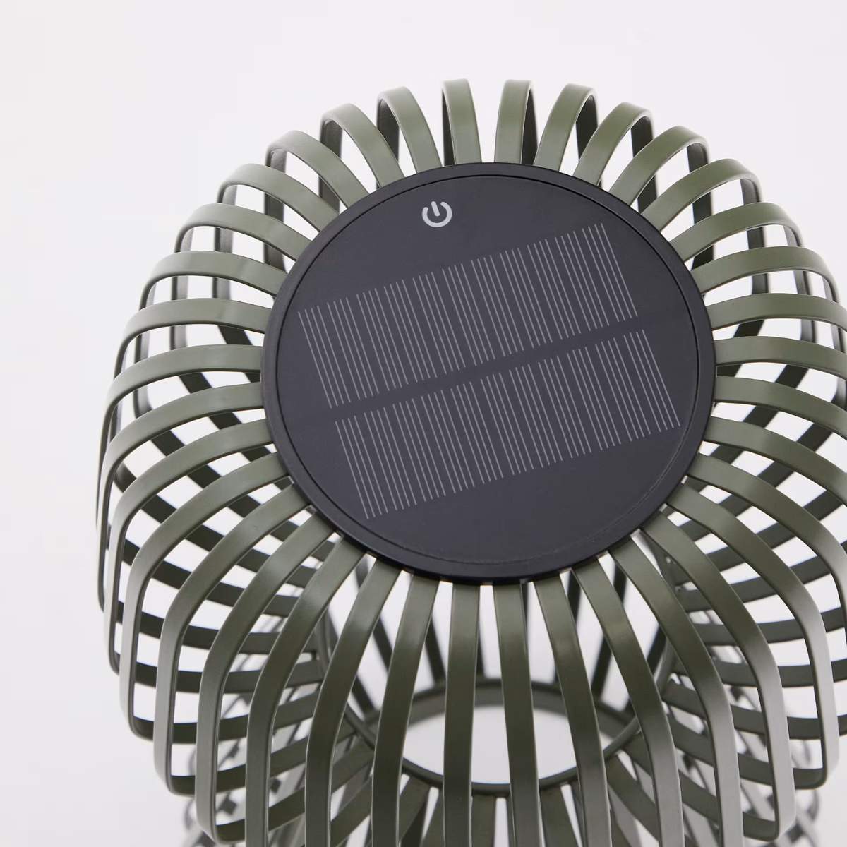 Kave Home Reiba green metal solar table lamp