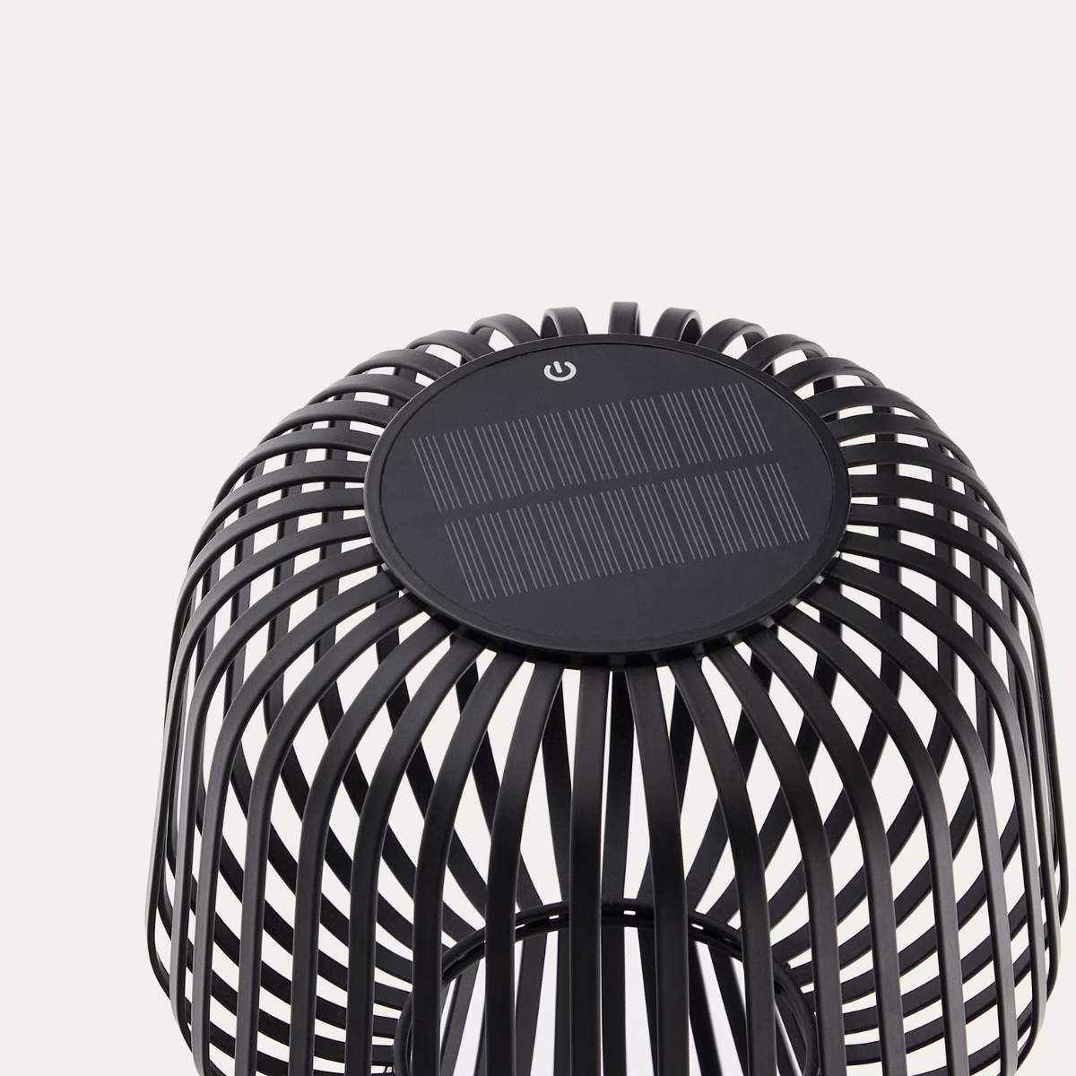 Kave Home Reiba green metal solar table lamp