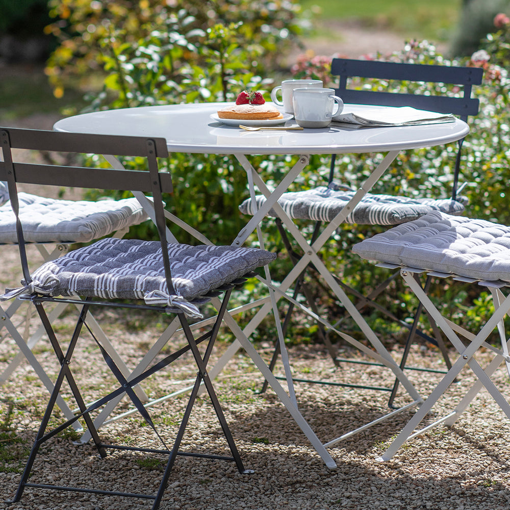 Garden Trading Rive Droite Bistro Table - Large - White Chalk