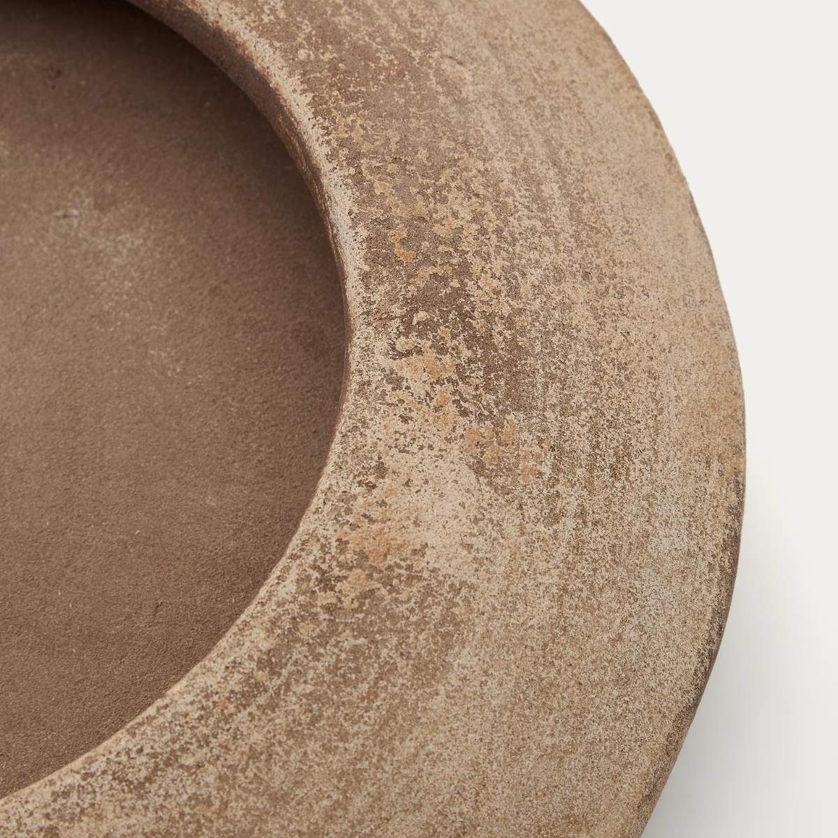 Kave Home Rivor terracotta planter with natural finish Ø 36cm