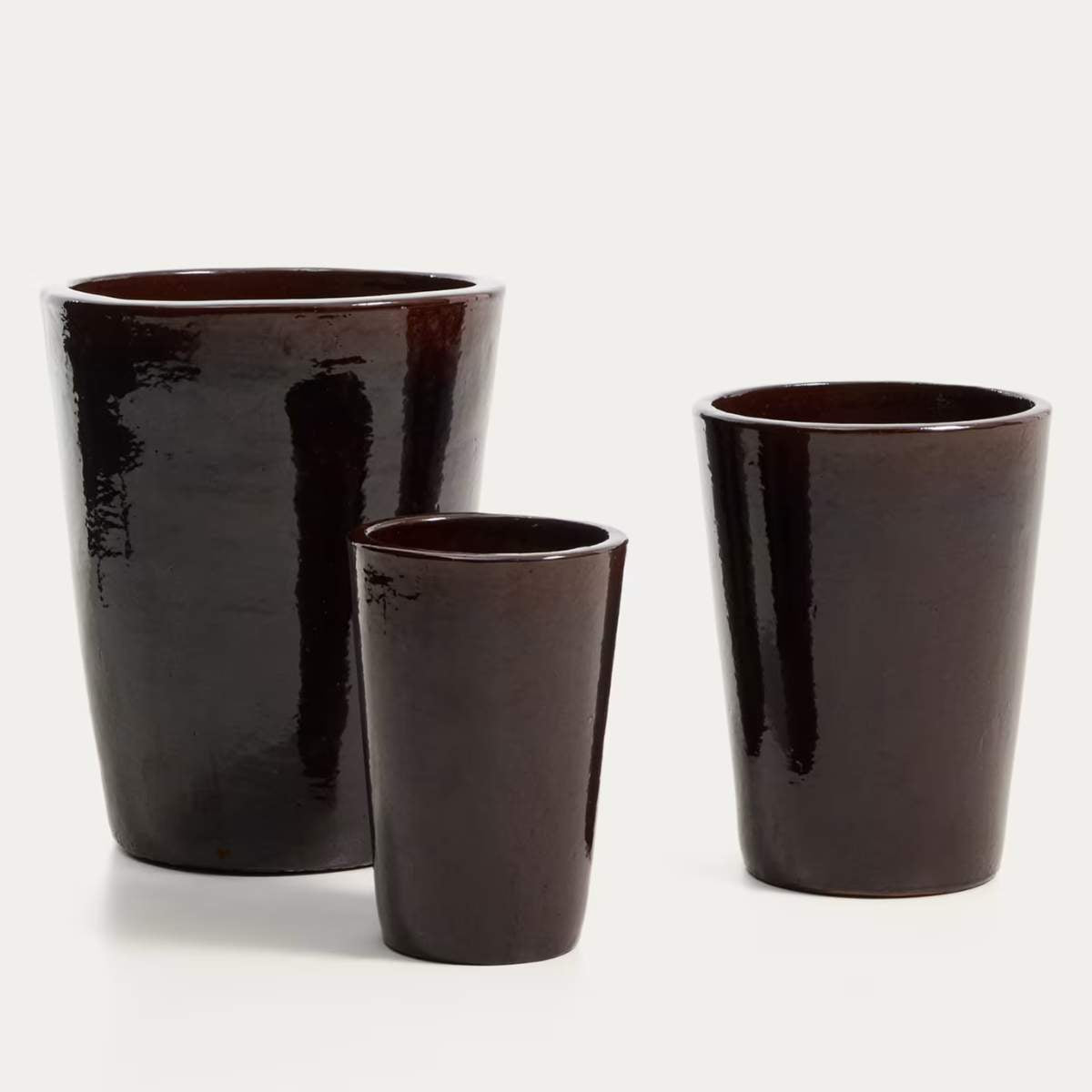 Kave Home Rotja set of 3 terracotta planters with glazed garnet finish Ø 26 / 35 / 47 cm
