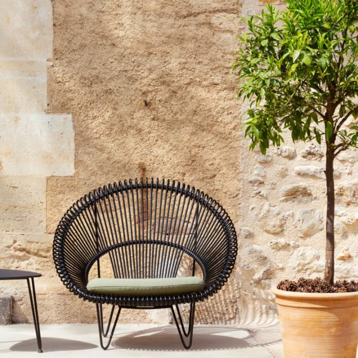 Vincent Shepherd Roy Cocoon Garden Chair Camel with Cushion