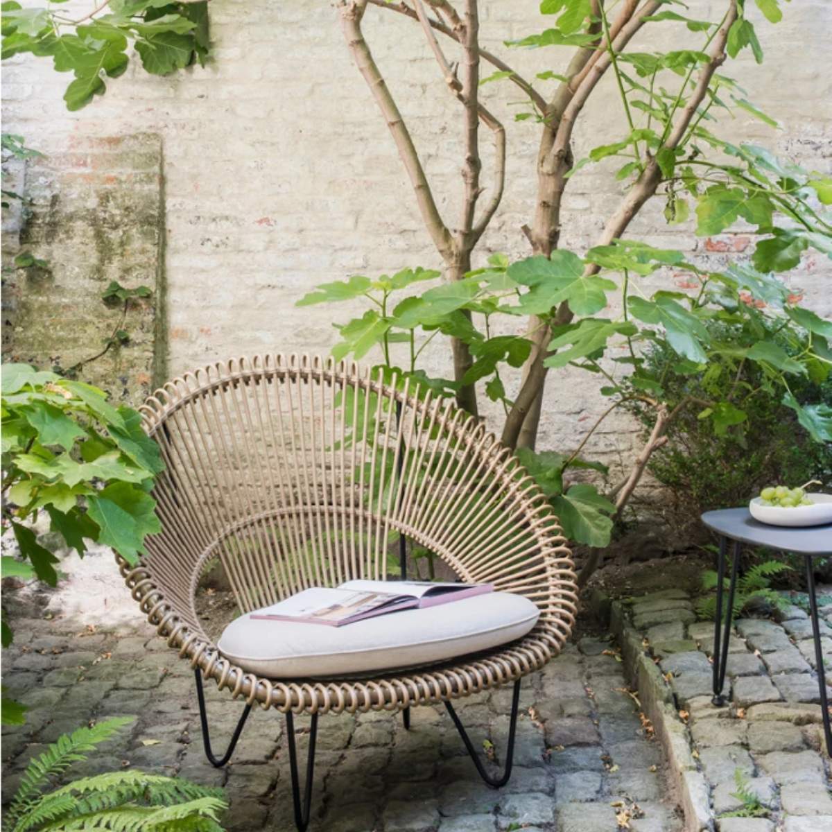 Vincent Shepherd Roy Cocoon Garden Chair Camel with Cushion