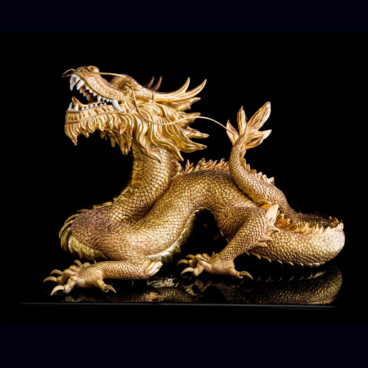 Villari Royal Andy Dragon - Gold Limited edition 88 pcs