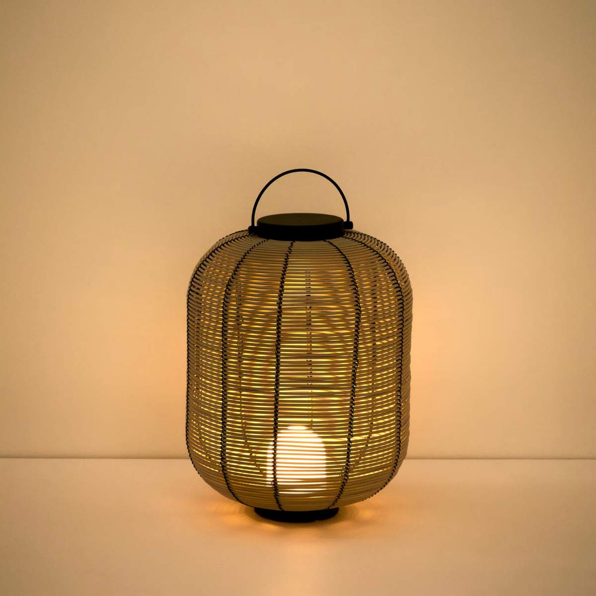 Kave Home Saranella small portable LED table lamp in light grey synthetic rattan