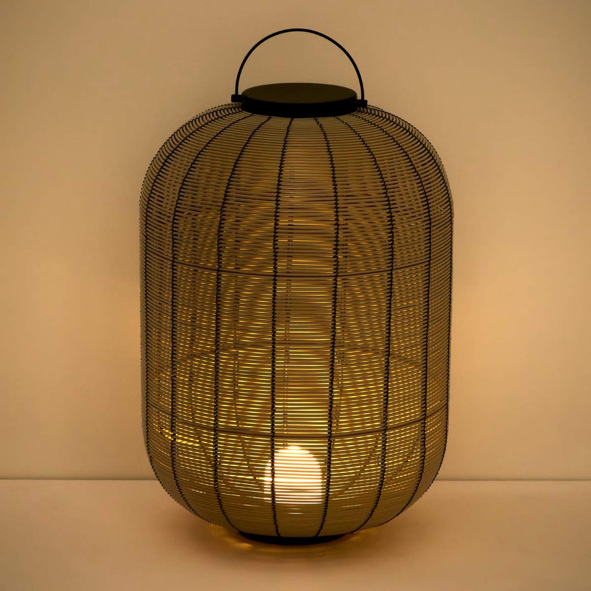 Kave Home Saranella portable LED table lamp in light grey synthetic rattan