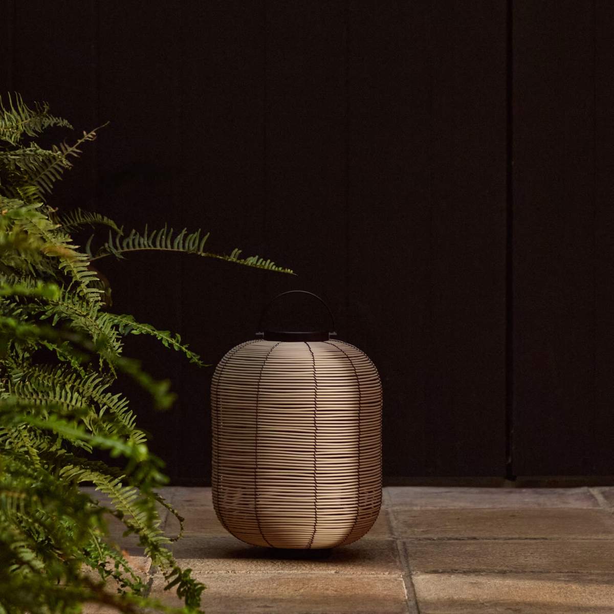 Kave Home Saranella small portable LED table lamp in light grey synthetic rattan