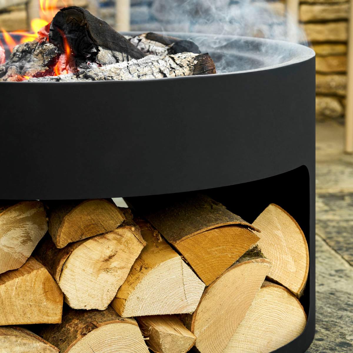 Garden Trading Sarsden Round Fire Pit & Log Store