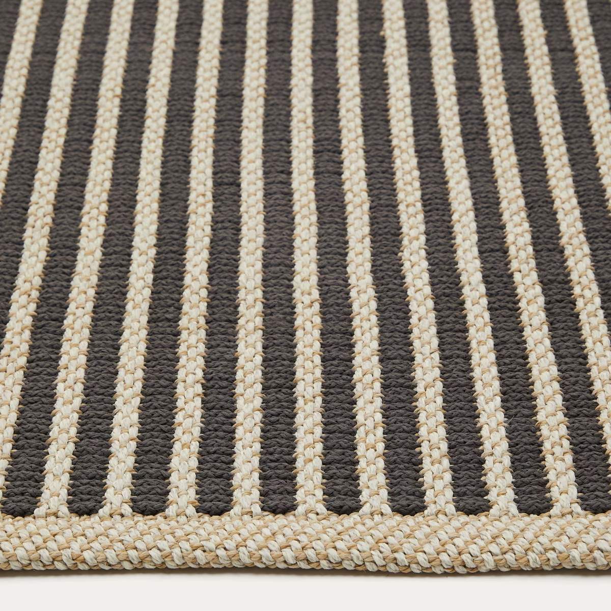 Kave Home Satanca beige and black striped rug made from synthetic fibres 160 x 230 cm
