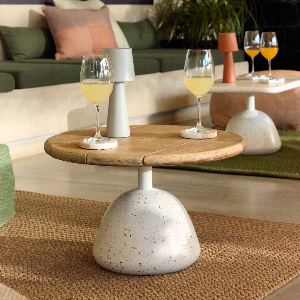 Kave Home Saura coffee table with white terrazzo and natural acacia top, 32 x Ø55 cm FSC 100%