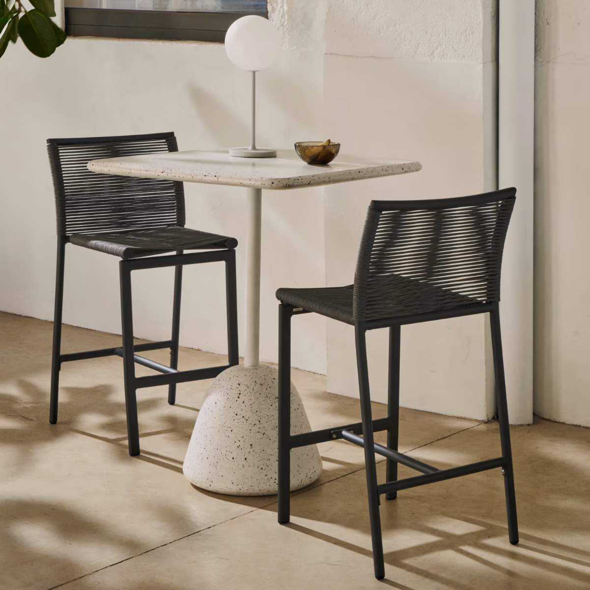 Kave Home Saura high bar table in white terrazzo with a white terrazzo top, 95 x 70 x 70 cm