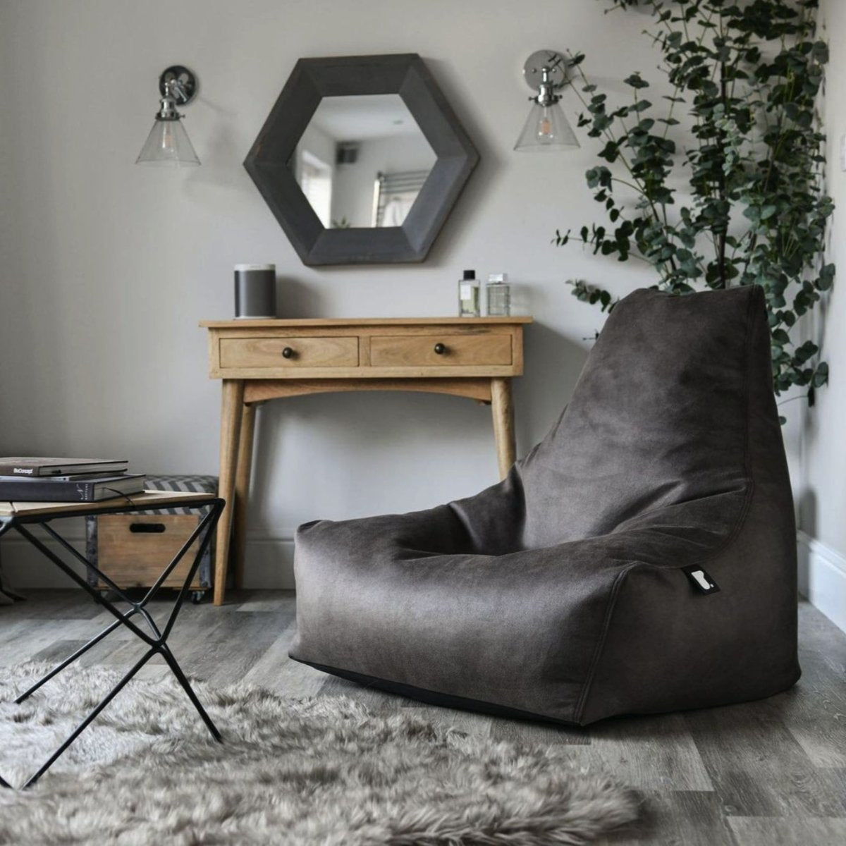 Extreme Lounging Mighty B-Bag Faux Leather Luxury Indoor Chair