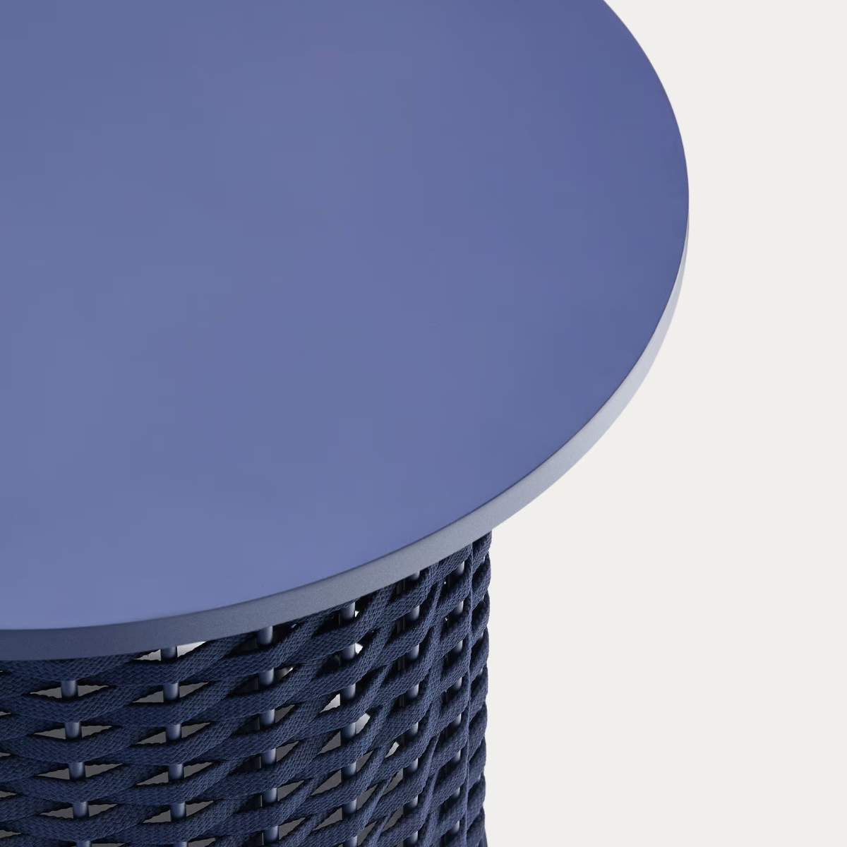 Kave Home Sedalis outdoor side table in aluminium and taupe rope cord Ø50cm
