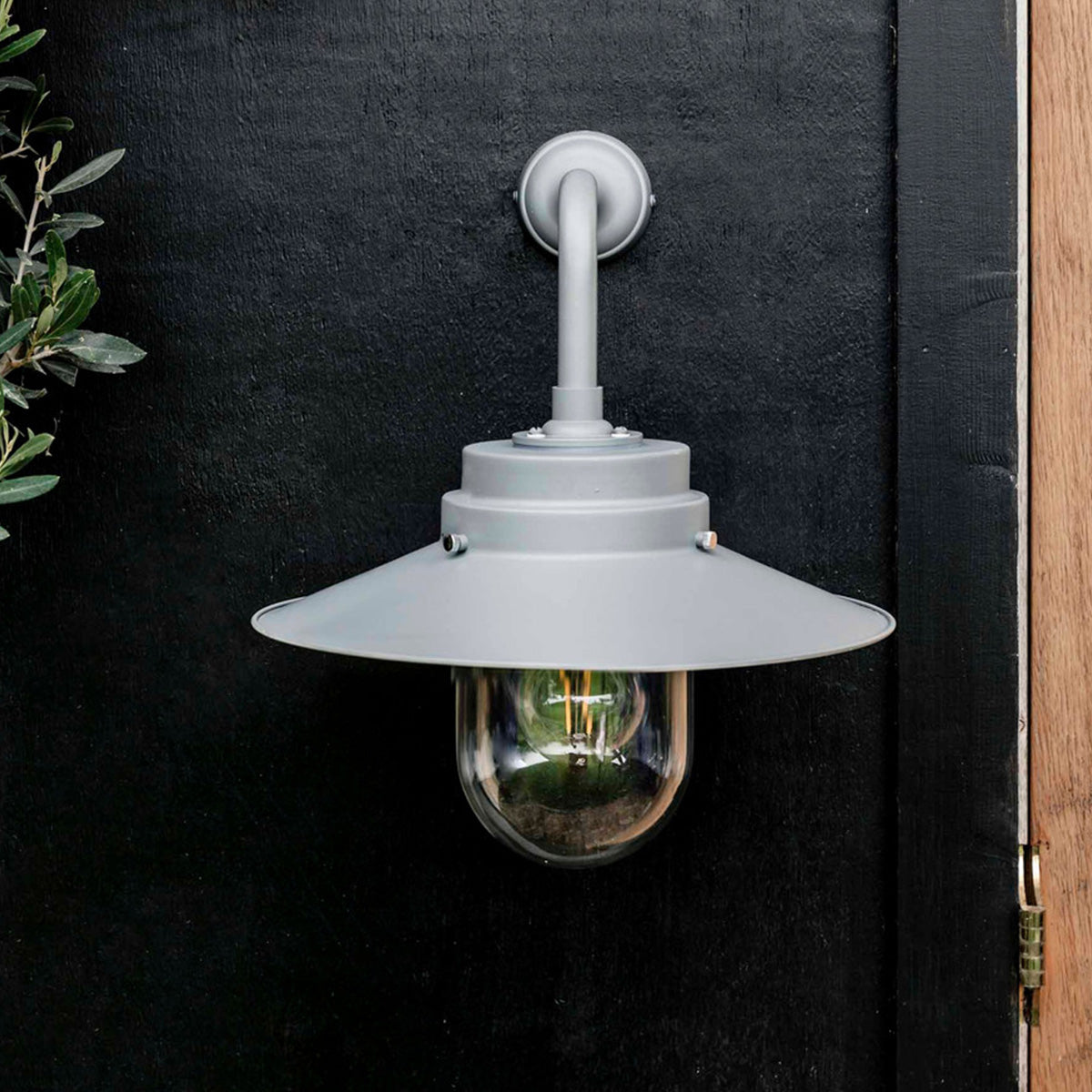 Garden Trading Semington Steel Wall Light In Charcoal