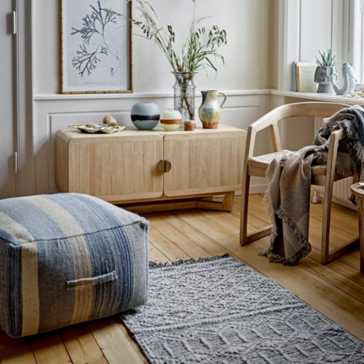 Bloomingville Serrone Cabinet - Natural Rubberwood