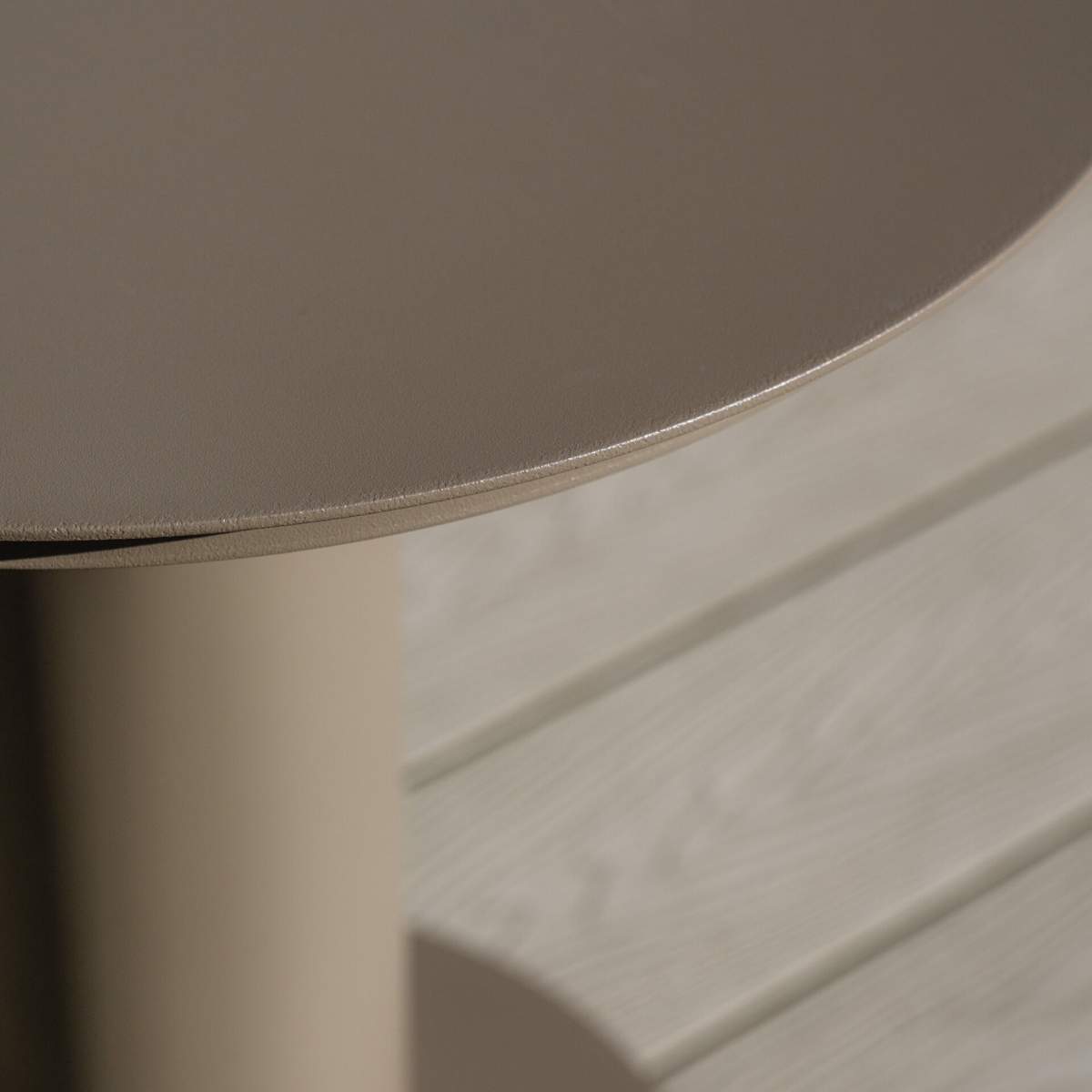 Maze Sicily Aluminium Round Pedestal Side Table - Café