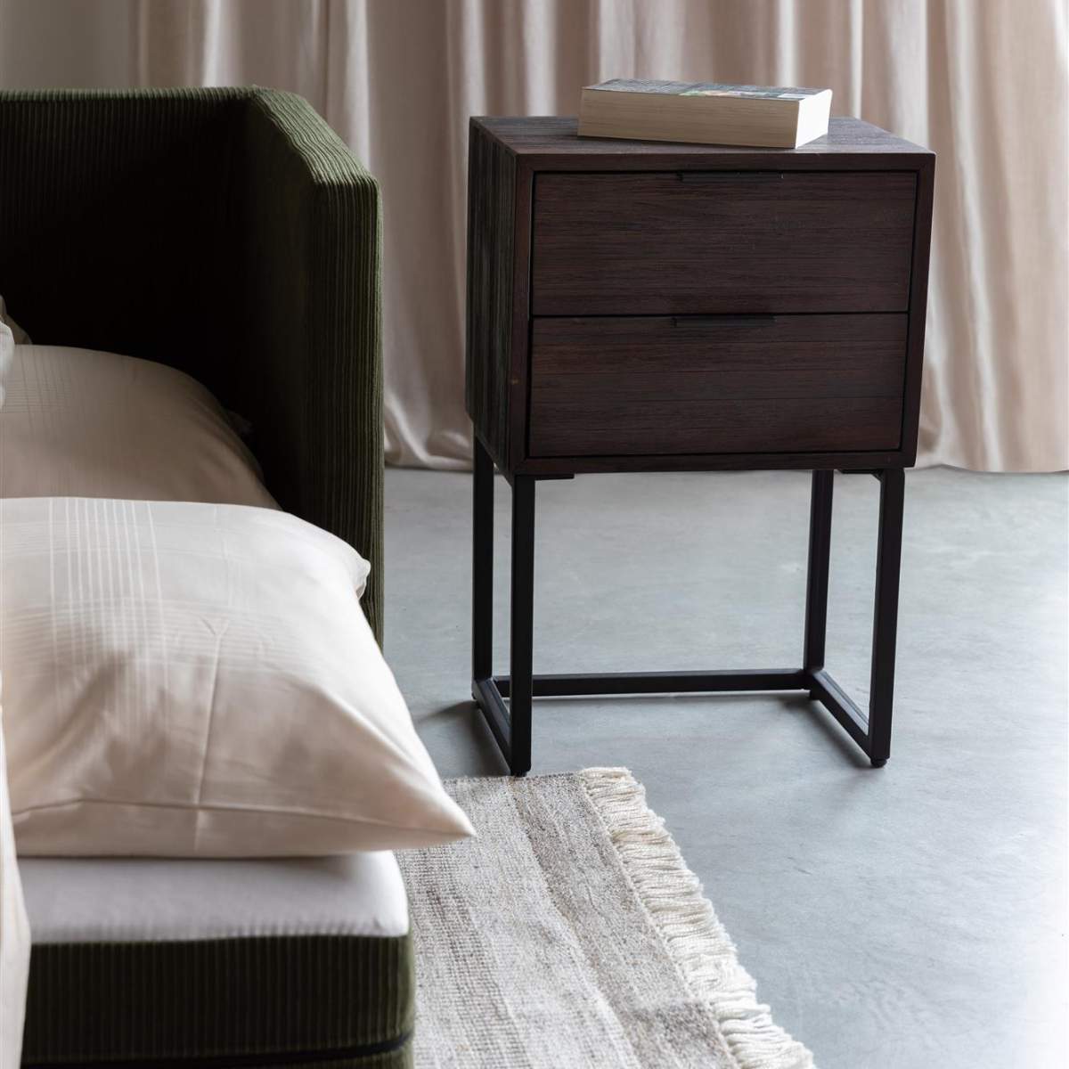 Beau&Co Side Table / Bedstand Webster