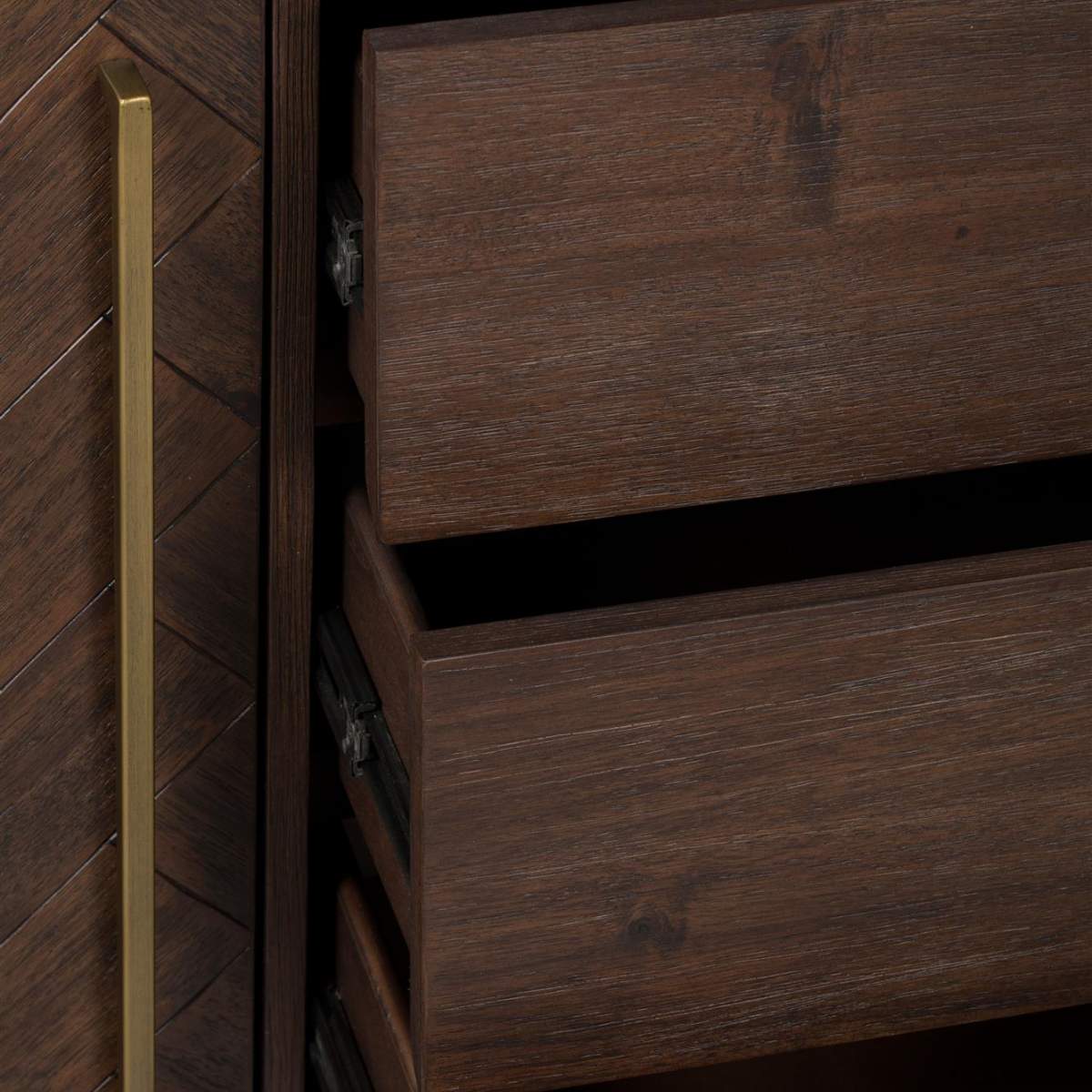 Dutch Bone Sideboard Class