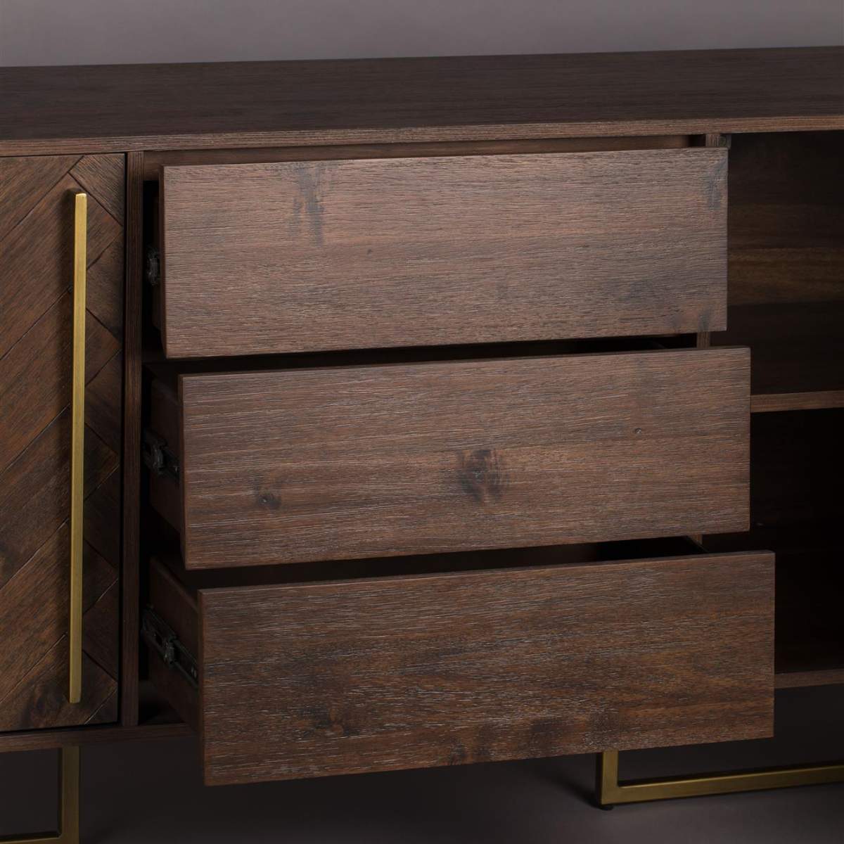 Dutch Bone Sideboard Class