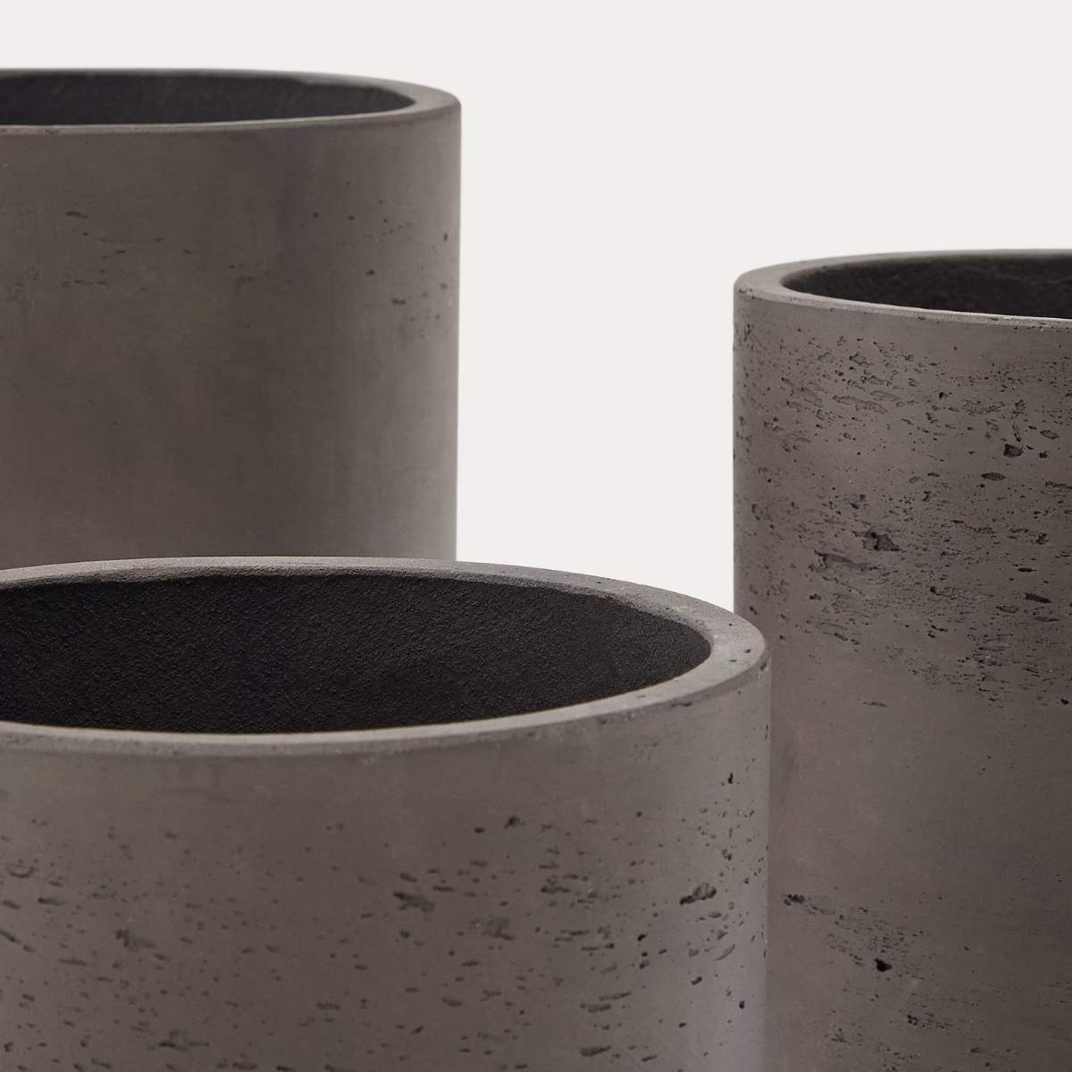 Kave Home Sintina set of 3 grey cement and fiberglass plant pots Ø 23 cm / Ø 27.5 cm / 32 cm