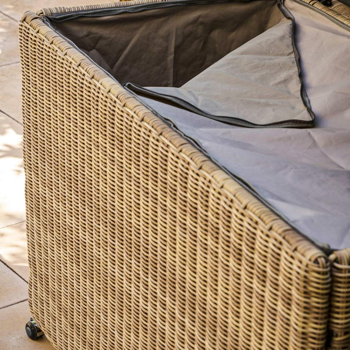 Garden Trading Skala Storage Box XL Light Rattan