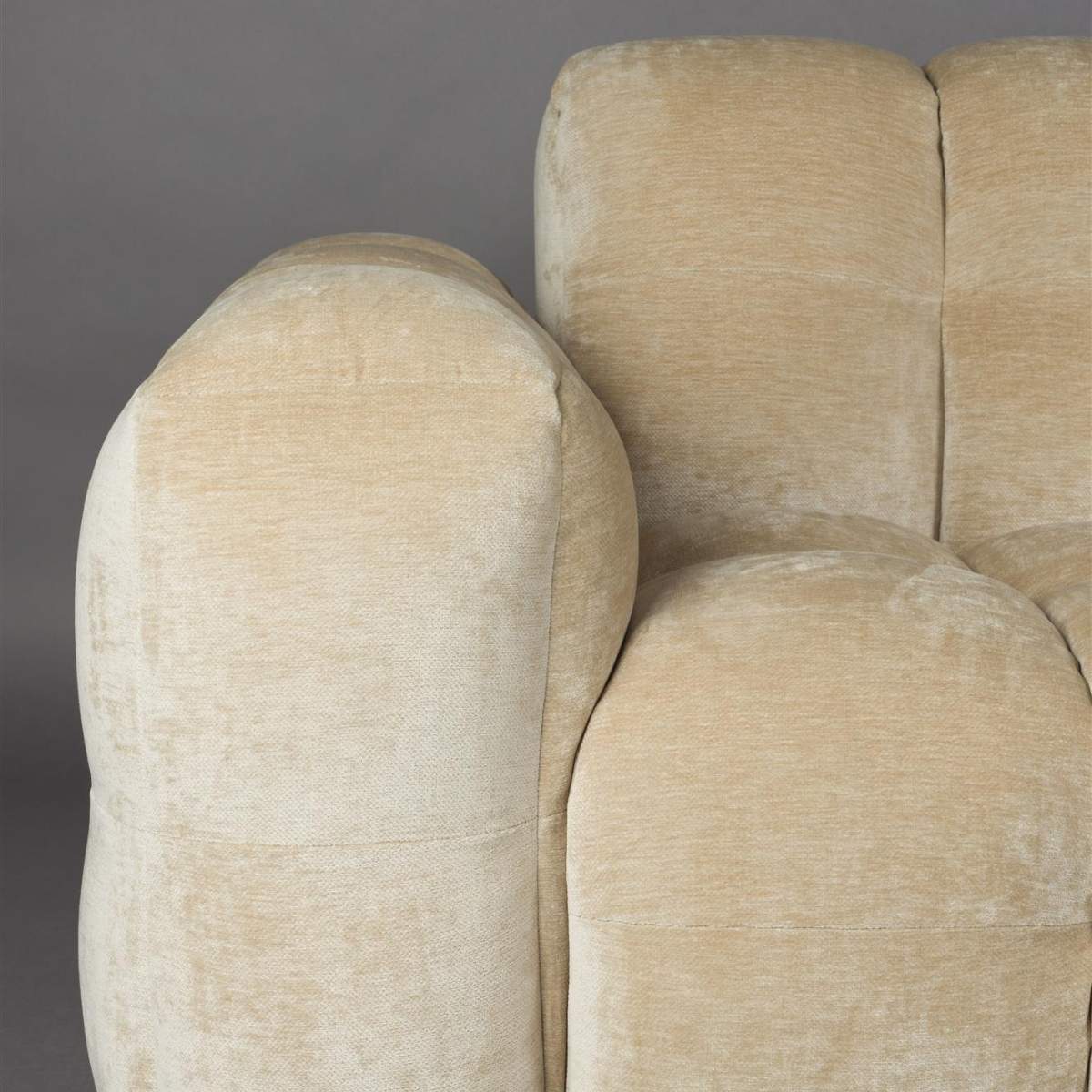 Dutch Bone Sofa Hackman