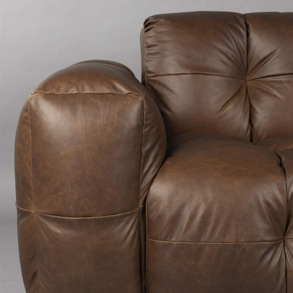 Dutch Bone Sofa Hackman