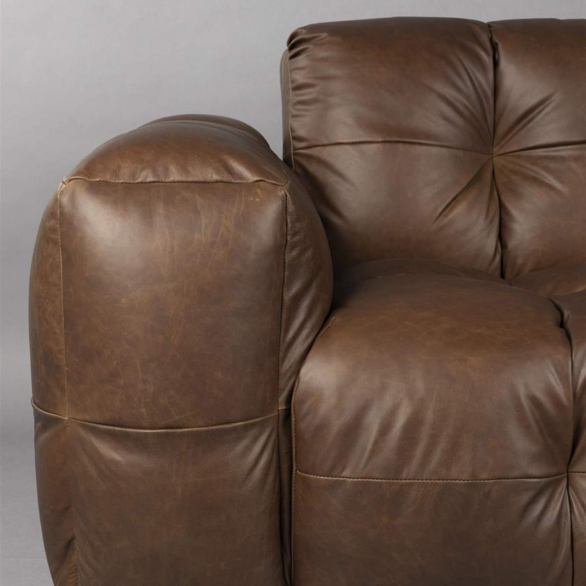 Dutch Bone Sofa Hackman