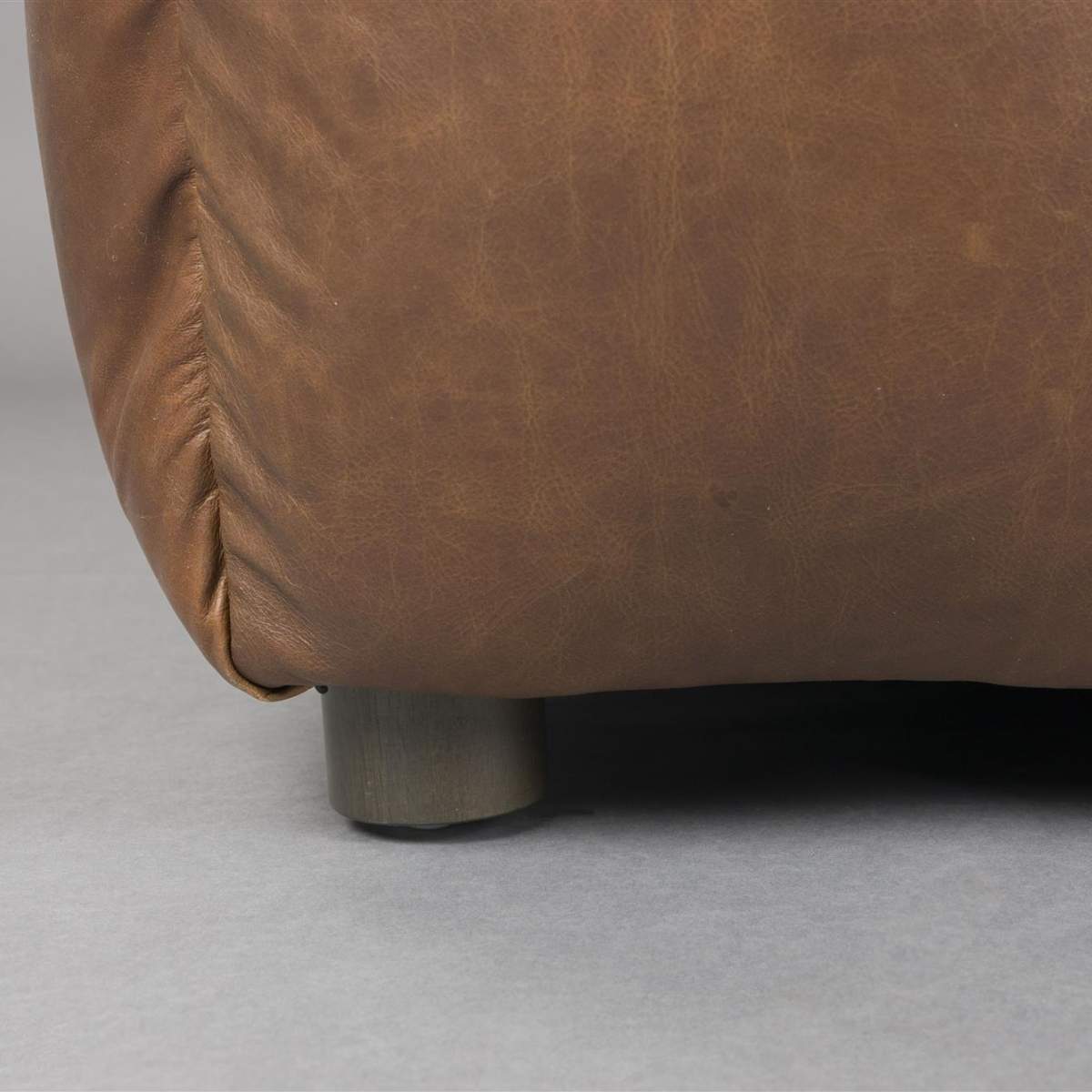 Dutch Bone Sofa Hackman