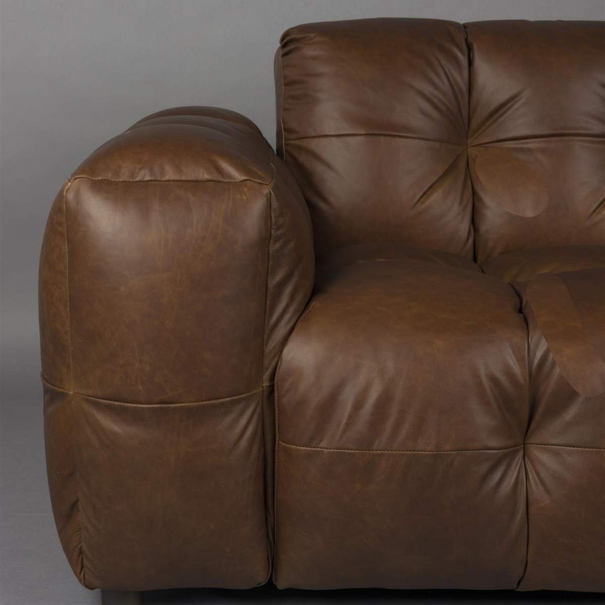 Dutch Bone Sofa Hackman
