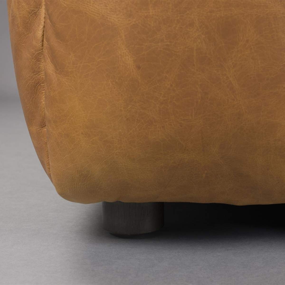 Dutch Bone Sofa Hackman