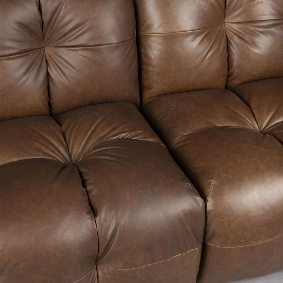 Dutch Bone Sofa Hackman